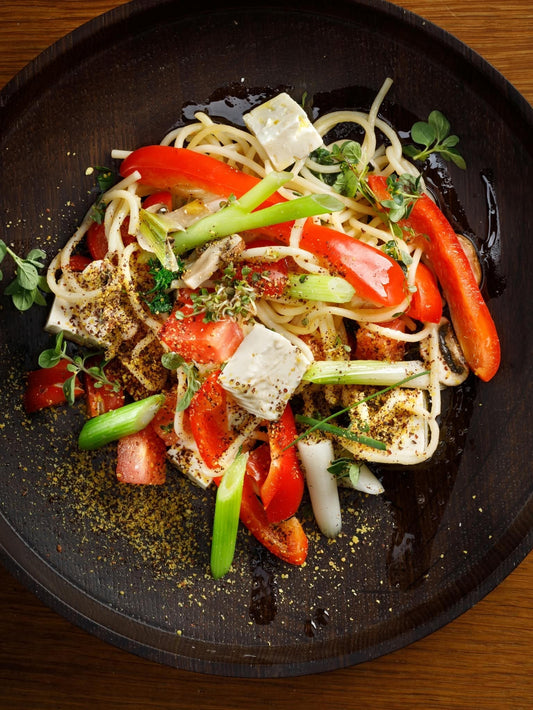 Spaghetti-Hirtensalat mit Sulforaphan-Gewürzmischung „Kraftklang“